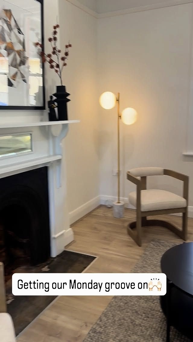 ▪️Staging a house built in 1924 is a unique privilege—it’s not just about preparing a home for sale; it’s about honoring its history while helping others imagine its future.To stage a 1924 home is to be a bridge between eras. And that’s a privilege worth recognizing▪️#adelaidehomes #adelaideproperty #propertystaging #adelaiderealestate #adelaidehomestaging #homestyling #salifemagazine #adelaidesmallbusiness #creativerooms